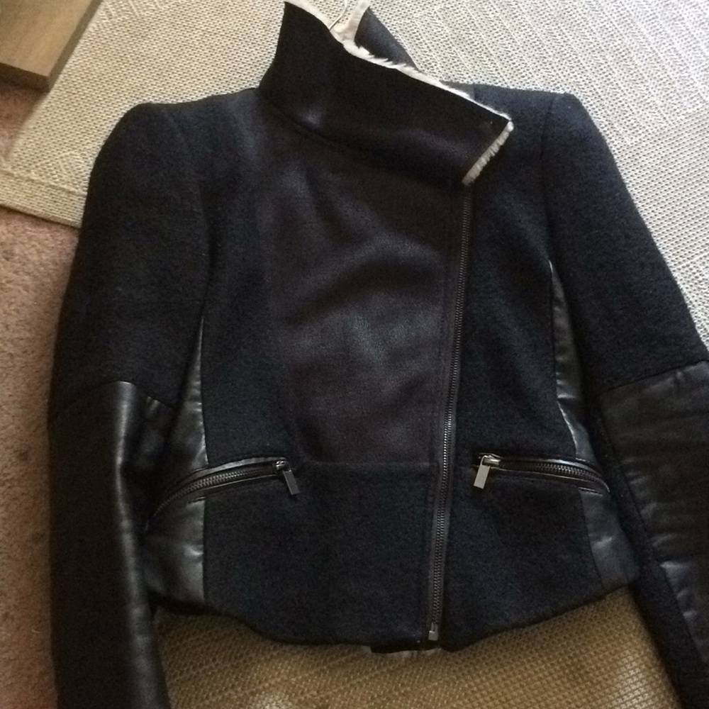 Xs Zara wool/faux leather/suede/faux fur jacket